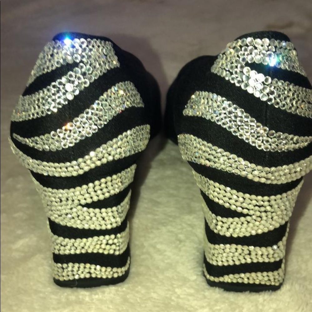Stuart Weitzman pumps